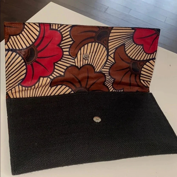 Dara Dara  Handmade black canvas clutch - Picture 3 of 13